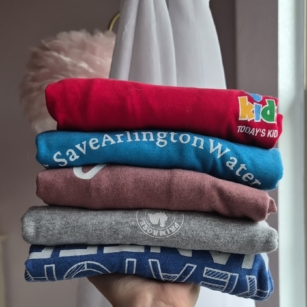 Random Tshirt Pile (x5)